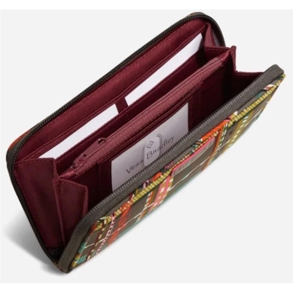Vera Bradley RFID Midtown Wristlet Wallet in City Plaid - NWT - Picture 2 of 6